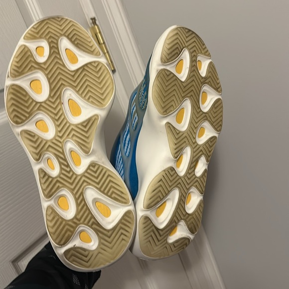 Adidas Yeezy 700 Arzareth US 10 - Picture 5 of 5